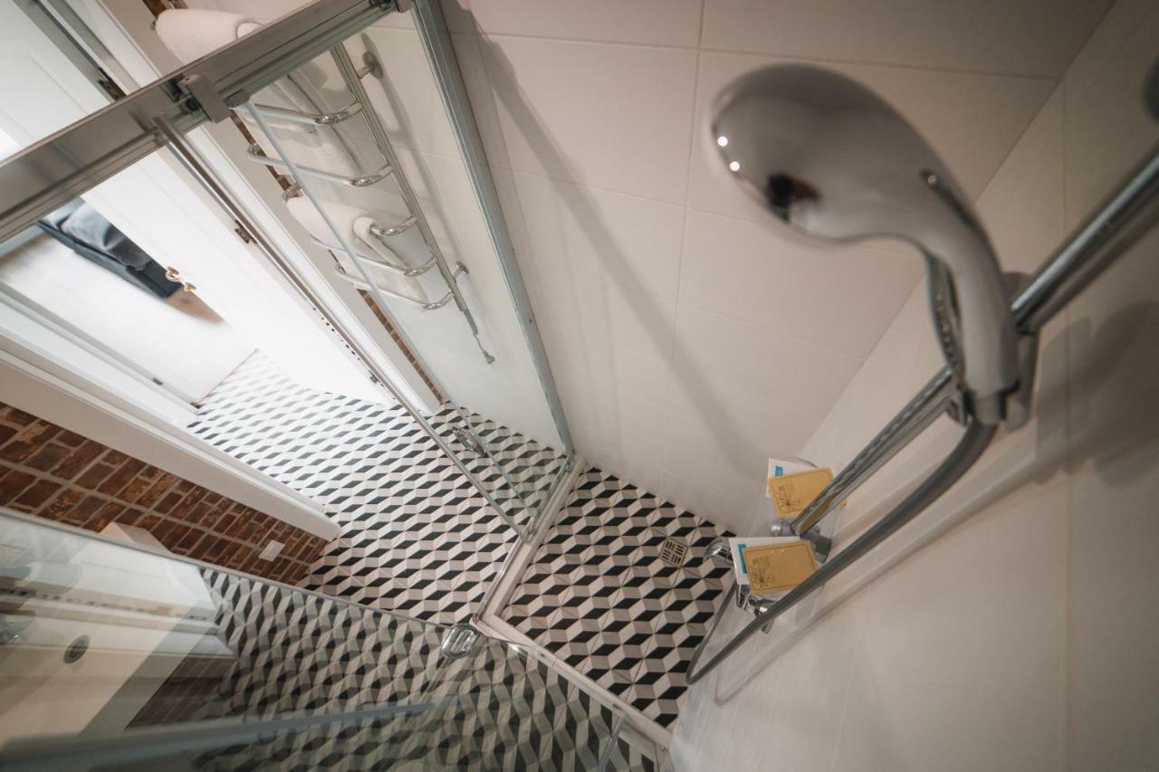 Kostjukowski Apartments Shevchenka 60 Львів Екстер'єр фото